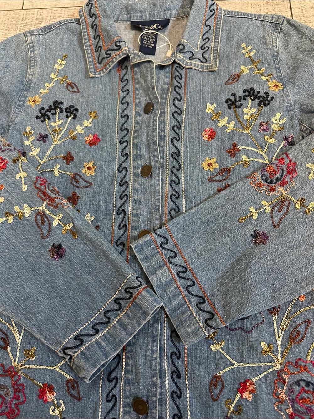 Denim&Co Light Blue Embroidered Denim Shirt - Picture 5 of 9